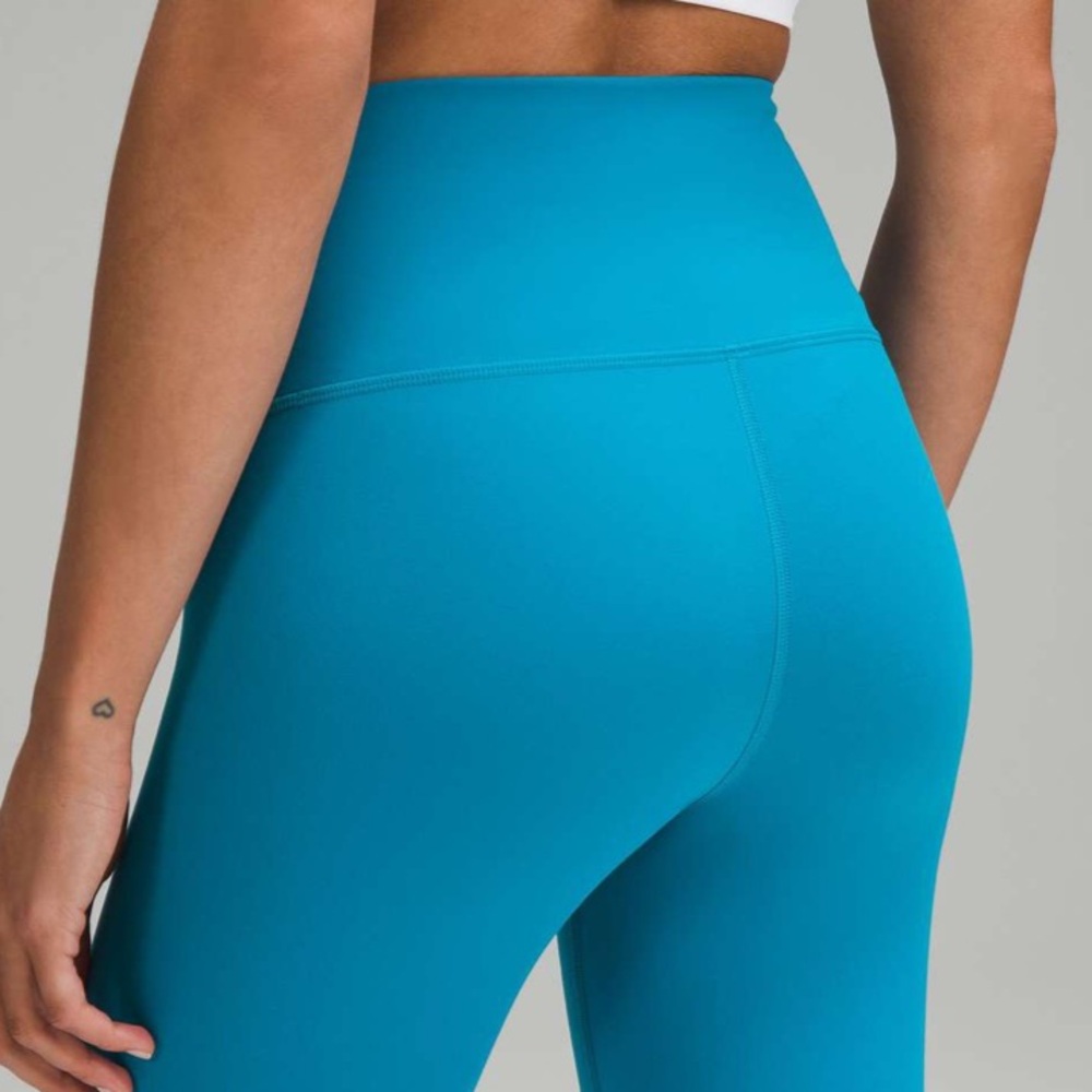 Lululemon Wunder Train High-Rise Crop in Blue size 4 - Picture 3 of 10